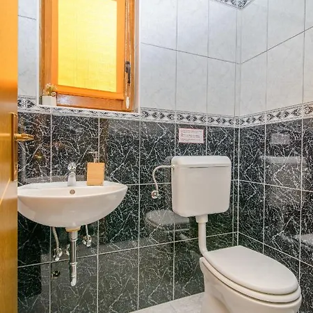 Family-friendly With Swimming Pool Okrug Gornji, Ciovo - 18827 Apartamento