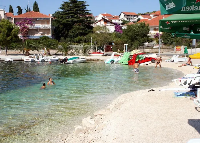 Family-friendly With Swimming Pool Okrug Gornji, Ciovo - 18827 *