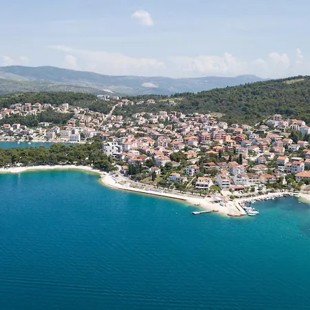 Family-friendly With Swimming Pool Okrug Gornji, Ciovo - 18827 * Trogir