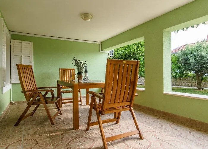 Family-friendly With Swimming Pool Okrug Gornji, Ciovo - 18827 Appartement