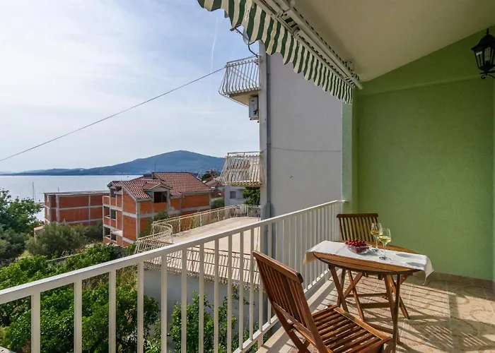 Appartement Family-friendly With Swimming Pool Okrug Gornji, Ciovo - 18827 *
