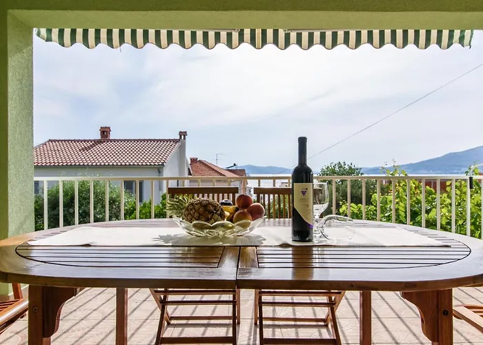 Appartement Family-friendly With Swimming Pool Okrug Gornji, Ciovo - 18827 *