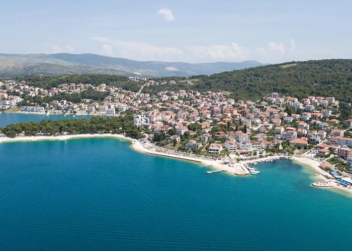 Family-friendly With Swimming Pool Okrug Gornji, Ciovo - 18827 * Trogir