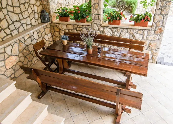 Family-friendly With Swimming Pool Okrug Gornji, Ciovo - 18827 Trogir